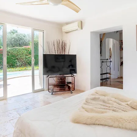 2 Bedroom Awesome In Les Issambres Ferienhaus *