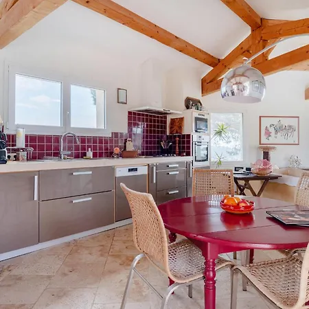 Ferienhaus 2 Bedroom Awesome In Les Issambres *