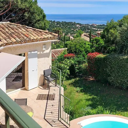 Hébergement de vacances 2 Bedroom Awesome In Les Issambres La Garonnette-Plage